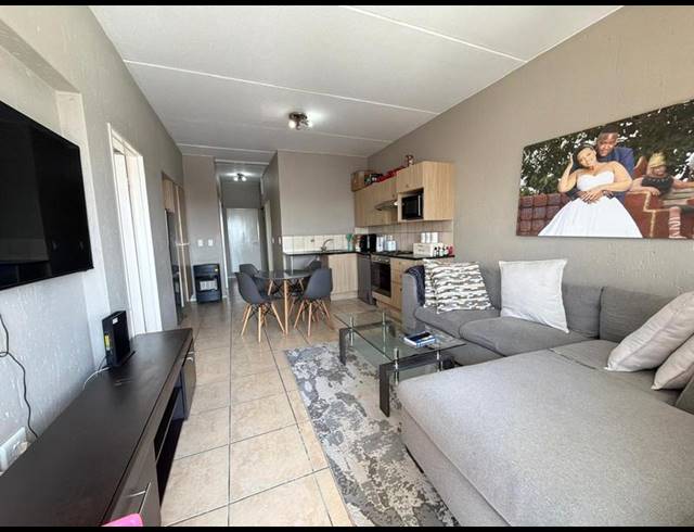 2 BEDROOM APARTMENT FOR SALE IN FERNDALE